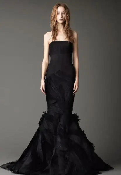1347564344_f_1345750782_f_VW_Fall12_Bridal_Jessica_1200x1800_frontjpeg.webp
