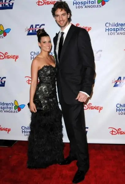 1416856-pau-gasol-and-silvia-lopez-attending-950x0-1-e1450900155992jpg-728x728.webp