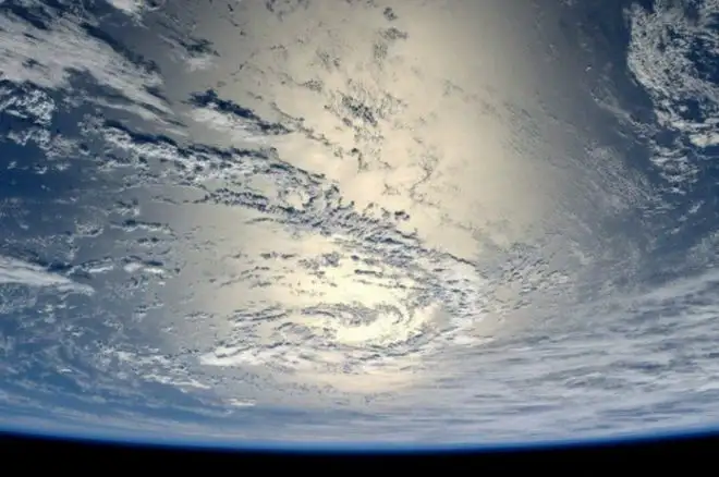 151216105942_the_earth_from_space_624x415_bbc_nocredit.webp