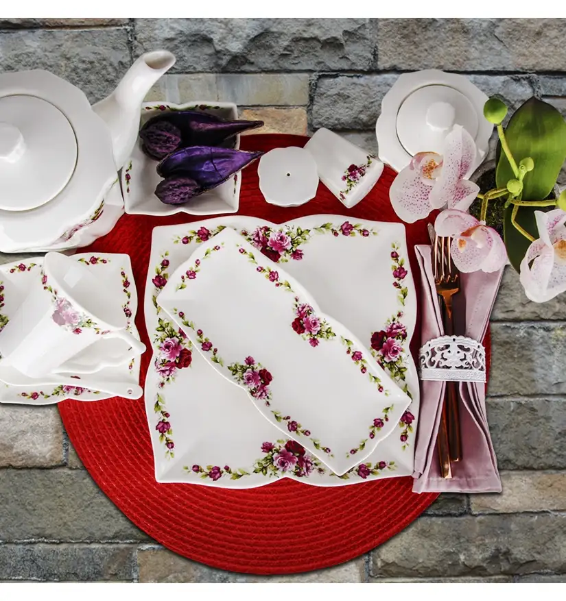 153.08.01.0482-karaca-redrose-34-parca-kahvalti-takimi-2-825x877.webp
