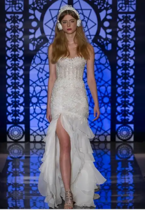 18Reem-Acra-Bridal-Fall-201.webp
