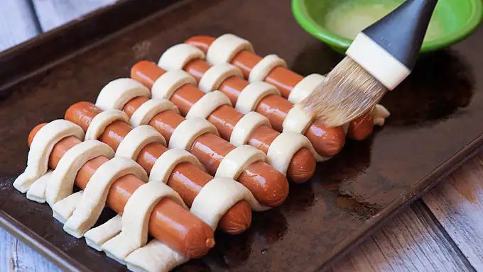 2014-06-20-woven-hot-dogs-4-680x384.webp
