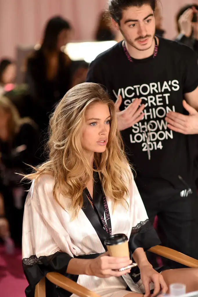 2014_Victoria_Secret_Fashion_Show_Hair_Makeup_w3.webp