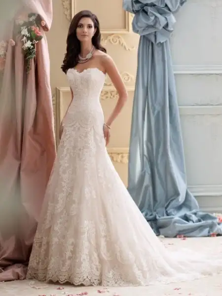 2015-İlkbahar-Yaz-Dantel-Gelinlik-Modelleri.webp