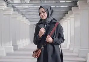 2018-tesettür-giyim-ve-kombin-4-300x210.webp