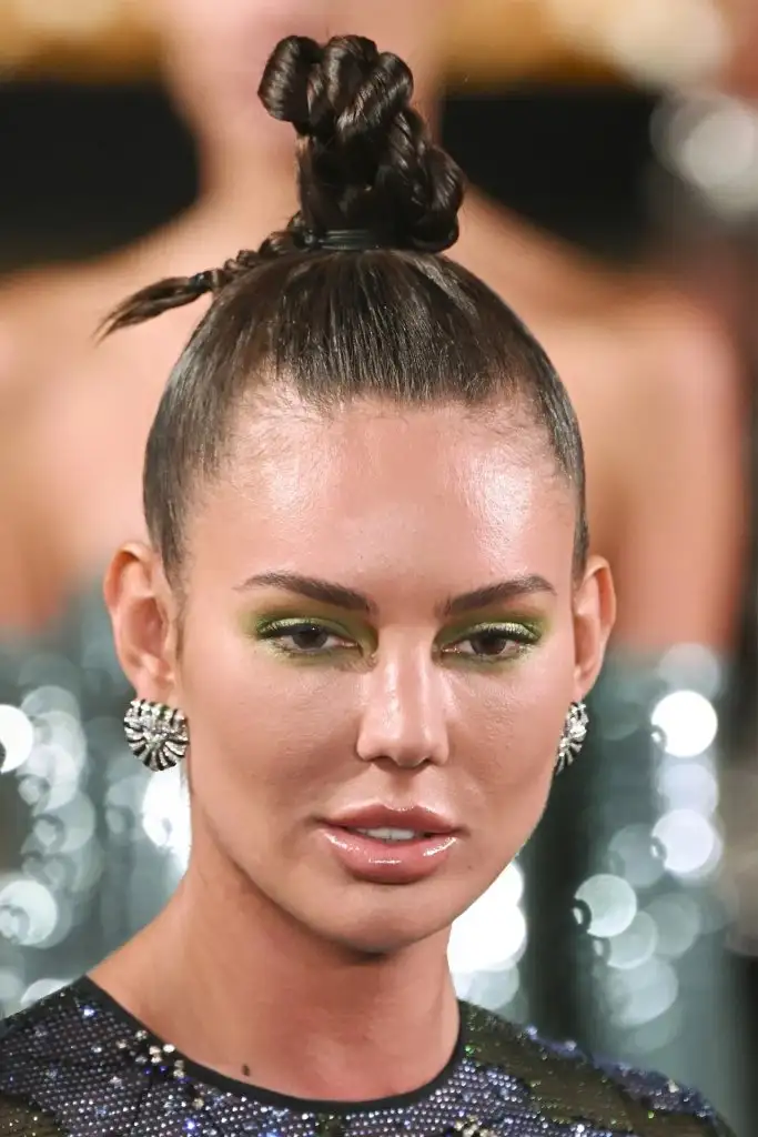 2023_makyaj_trendleri_modasi (4).webp