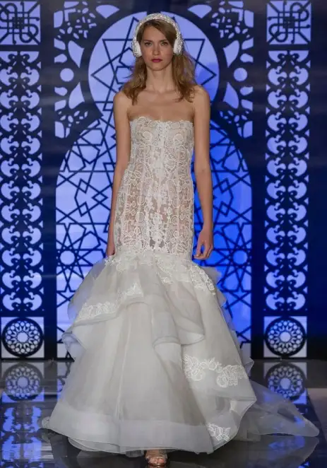 21Reem-Acra-Bridal-Fall-201.webp