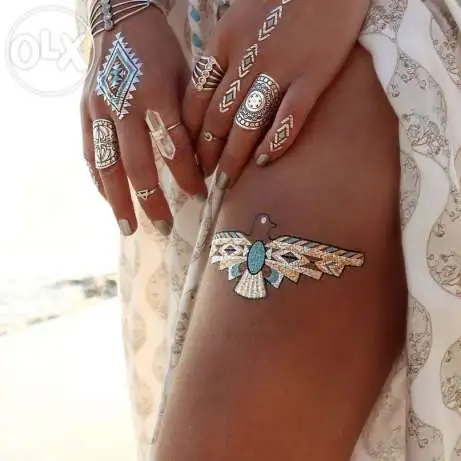 232957290_2_644x461_tatuazhbrvpovkgubtatuprsingflesh-tatu-fotografii.webp
