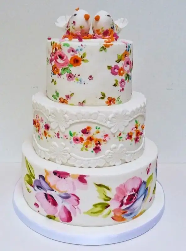 30-creative-and-lovely-hand-painted-wedding-cakes-29.webp