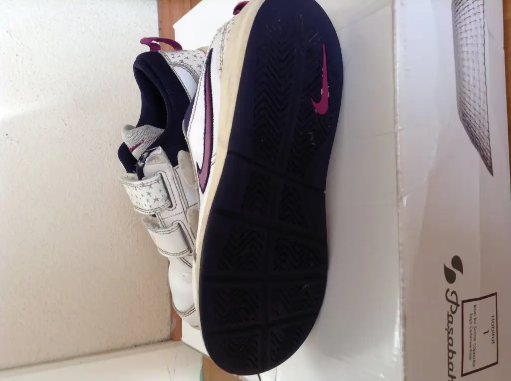 30 NO NIKE (3).webp