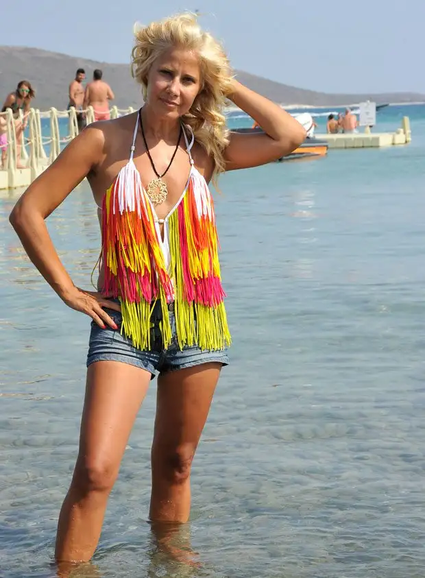 30696594.webp