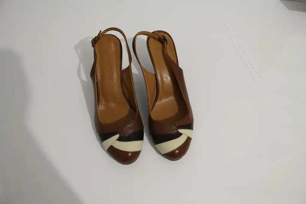 32a.webp