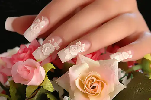 3d-nail-art-wedding.webp