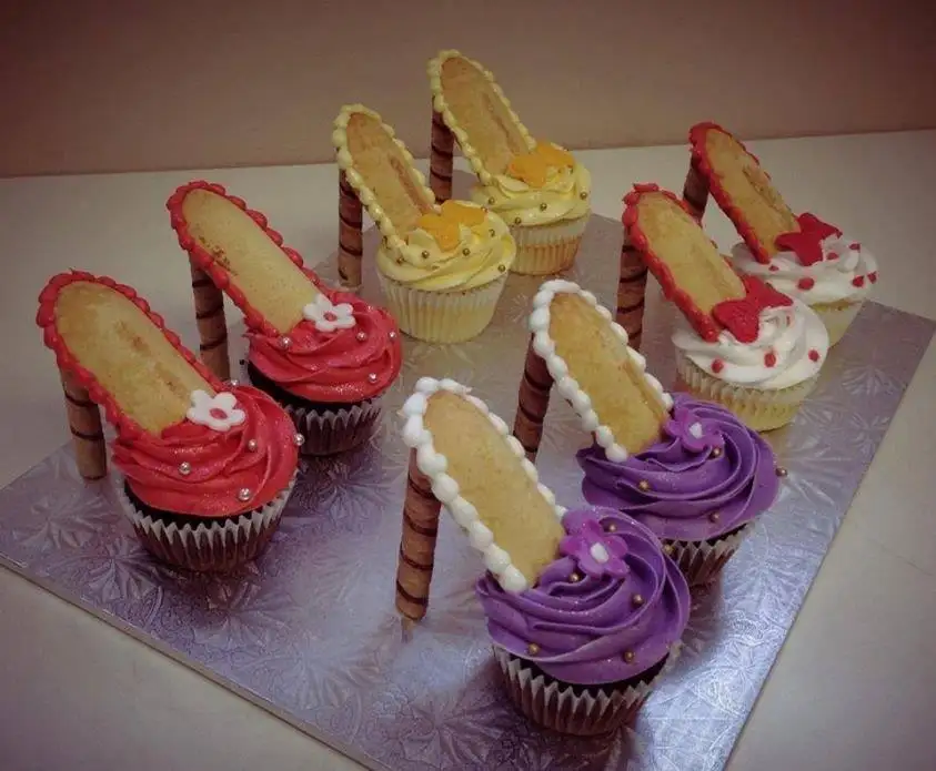 4-High-Heel-Cupcakes.webp