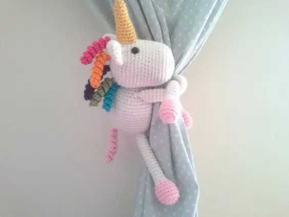 40dc7043bfc157e69584191704327a51--curtain-tie-backs-crochet-unicorn.webp
