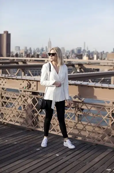 4462687_fh2.webp