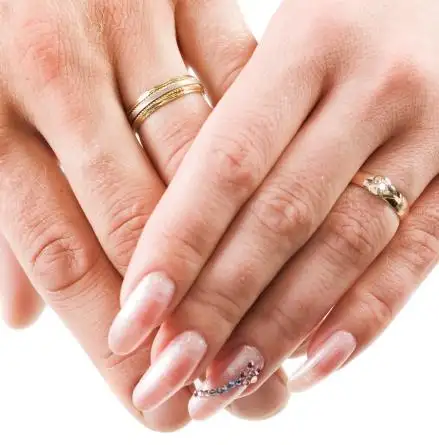 47549-439x445-wedding_nails6.webp