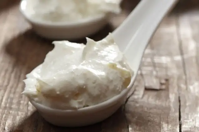 5-041-Greek-Yogurt-MEDIA-720_0-638x425.webp