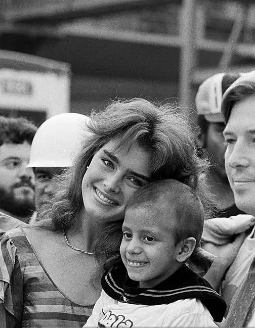504full-brooke-shields.webp