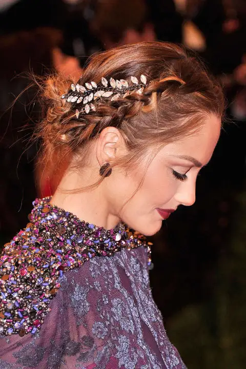 54aad9ab03ace_-_elle-wedding-braids-minka-kelly-xln-xln.webp