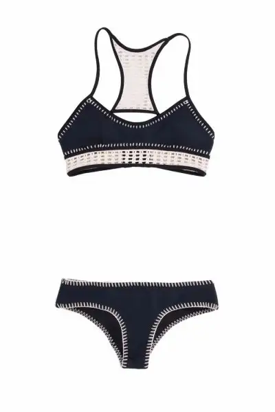 59002_44-victoriaas-secret-mayo-bikini.webp