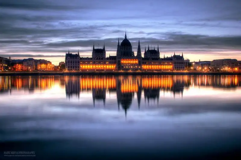 593f6e09895e4020a8d0eec9f0356f70.jpg.1000x0_q85_autocrop_crop-smart_upscale.webp