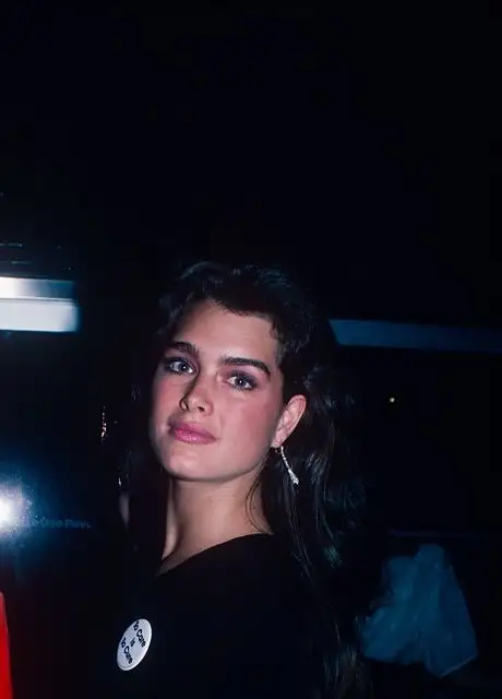 600full-brooke-shields.webp