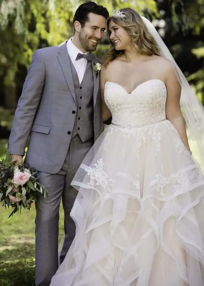 6432-AD1-Stella-York.EveryBodyEveryBride-1280x1920-1-683x1024.webp