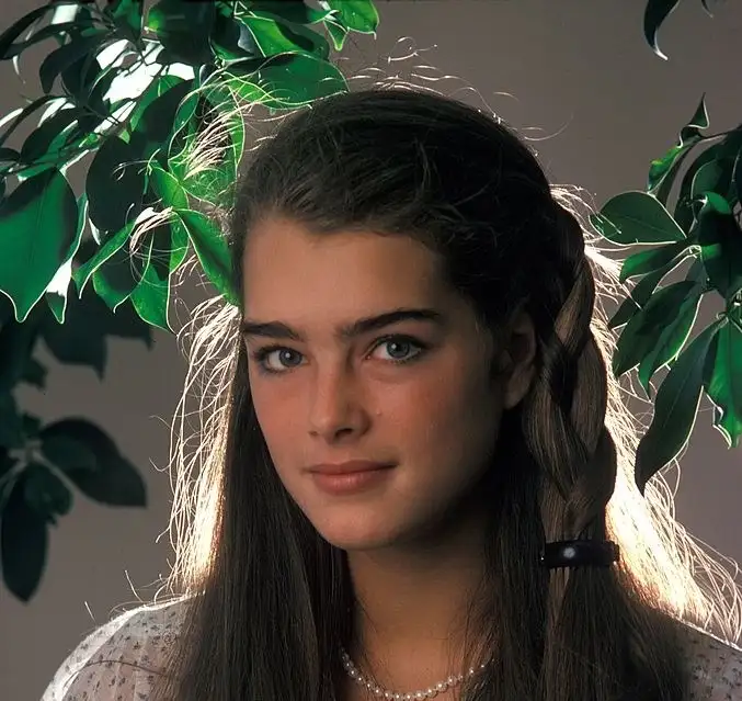 677full-brooke-shields.webp