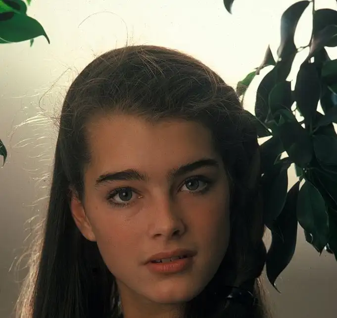 681full-brooke-shields.webp