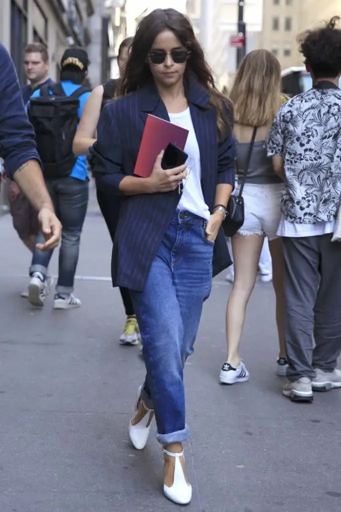 6c785772a12b674338346f68ca045dae (1).webp