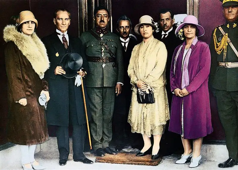 7a9fd-Ataturk-Fotograflari-800.webp
