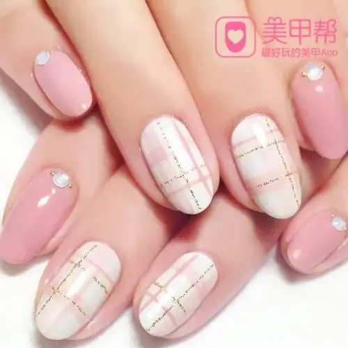7e372f7aec310426a6cad7ffeea990ec--we-heart-it-nail-bar.webp