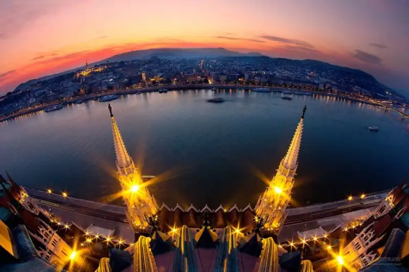 ad72ac55275f40bc865f48810c413264.jpg.1000x0_q85_autocrop_crop-smart_upscale.webp