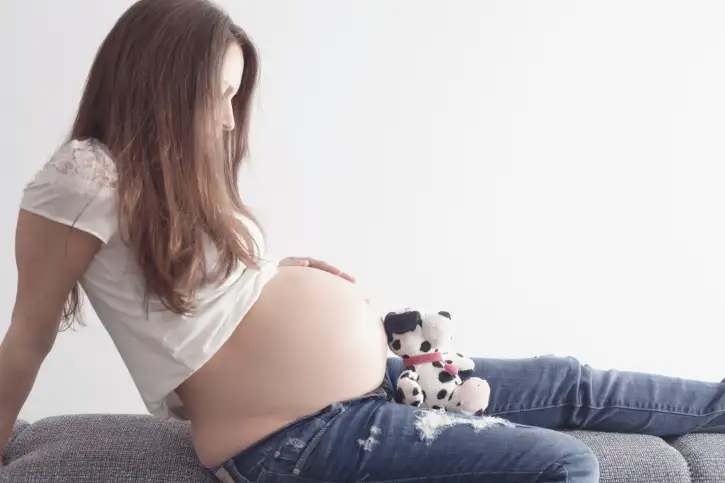 Ados-les-troubles-mentaux-augmentent-le-risque-de-tomber-enceinte.webp