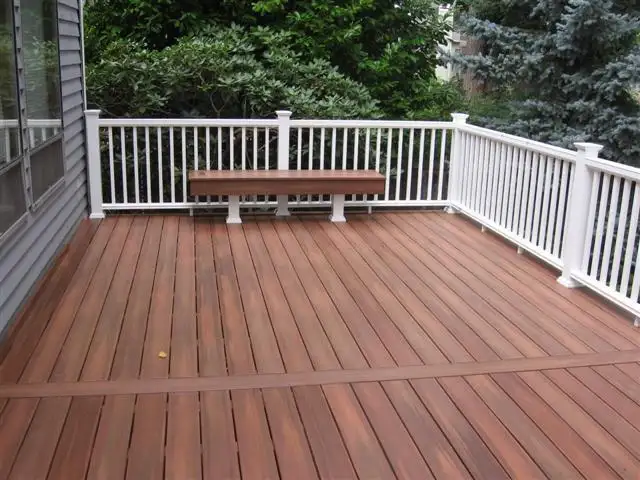 ahsap-deck-doseme-balkon.webp