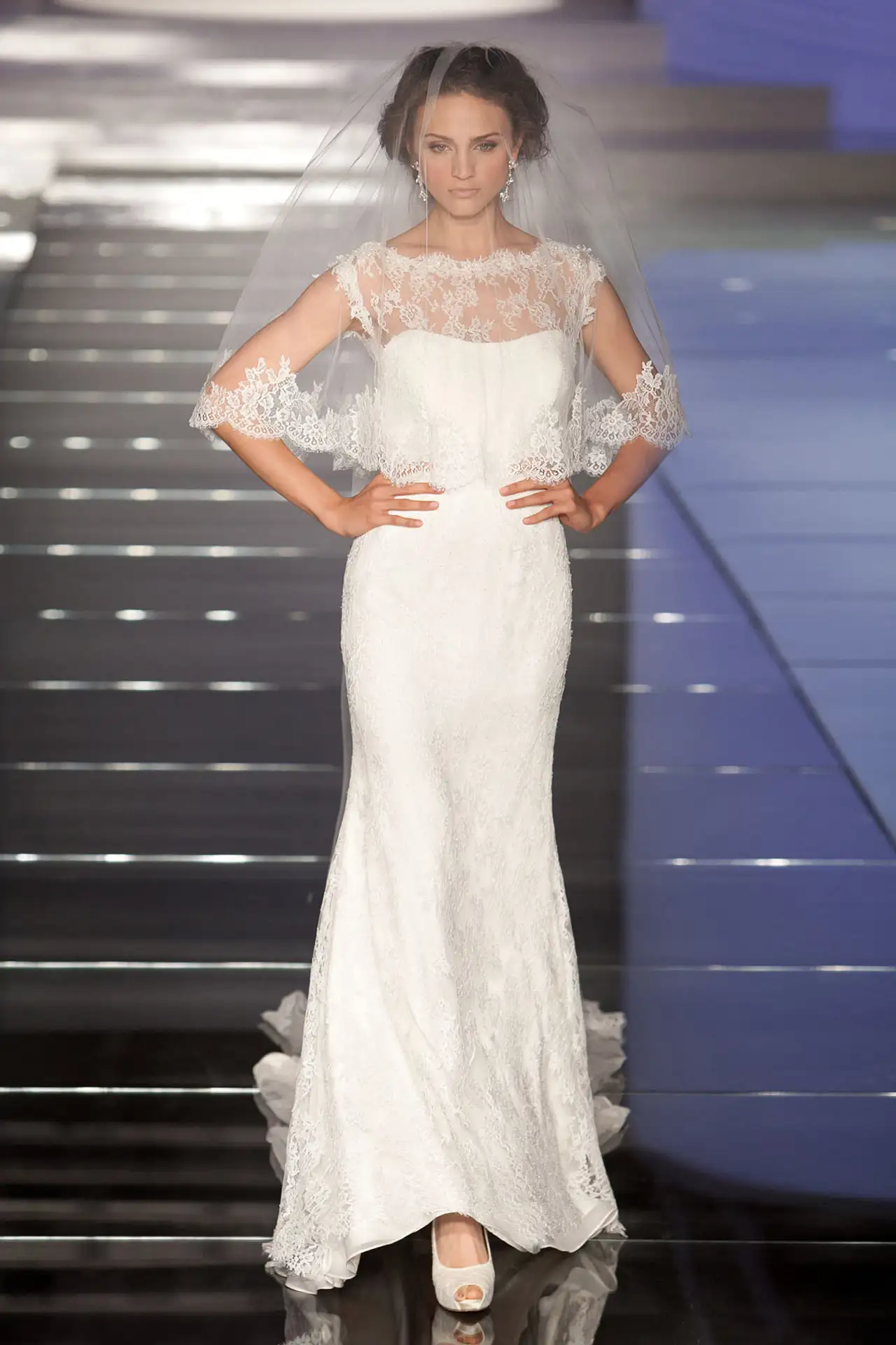 alessandra-rinaudo-ARAB15608IV-SAMANTA-Catwalk2015-moda-sposa-2015-180.webp