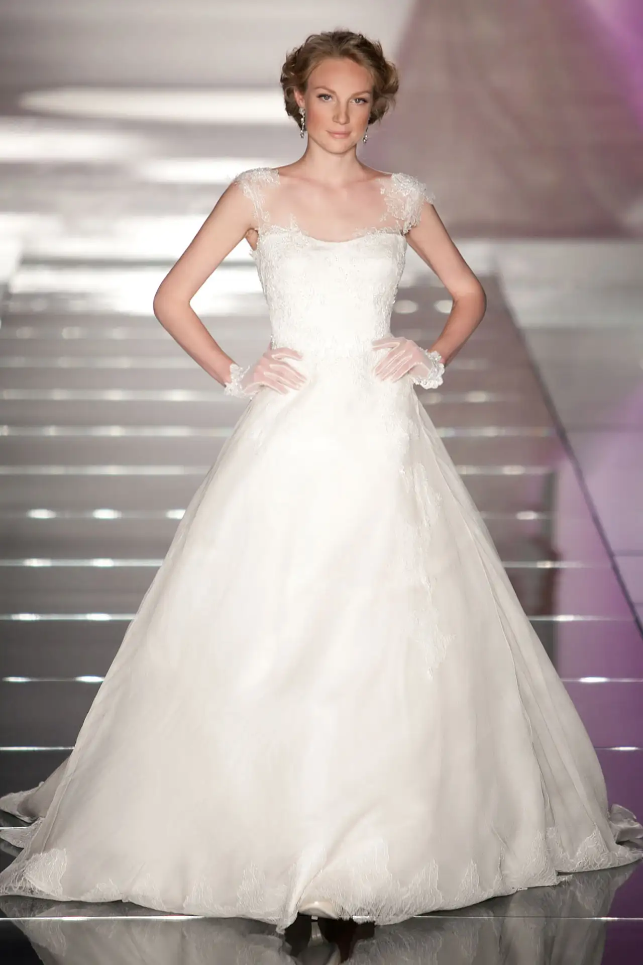 alessandra-rinaudo-ARAB15616PK-SELENA-Catwalk2015-moda-sposa-2015-164.webp