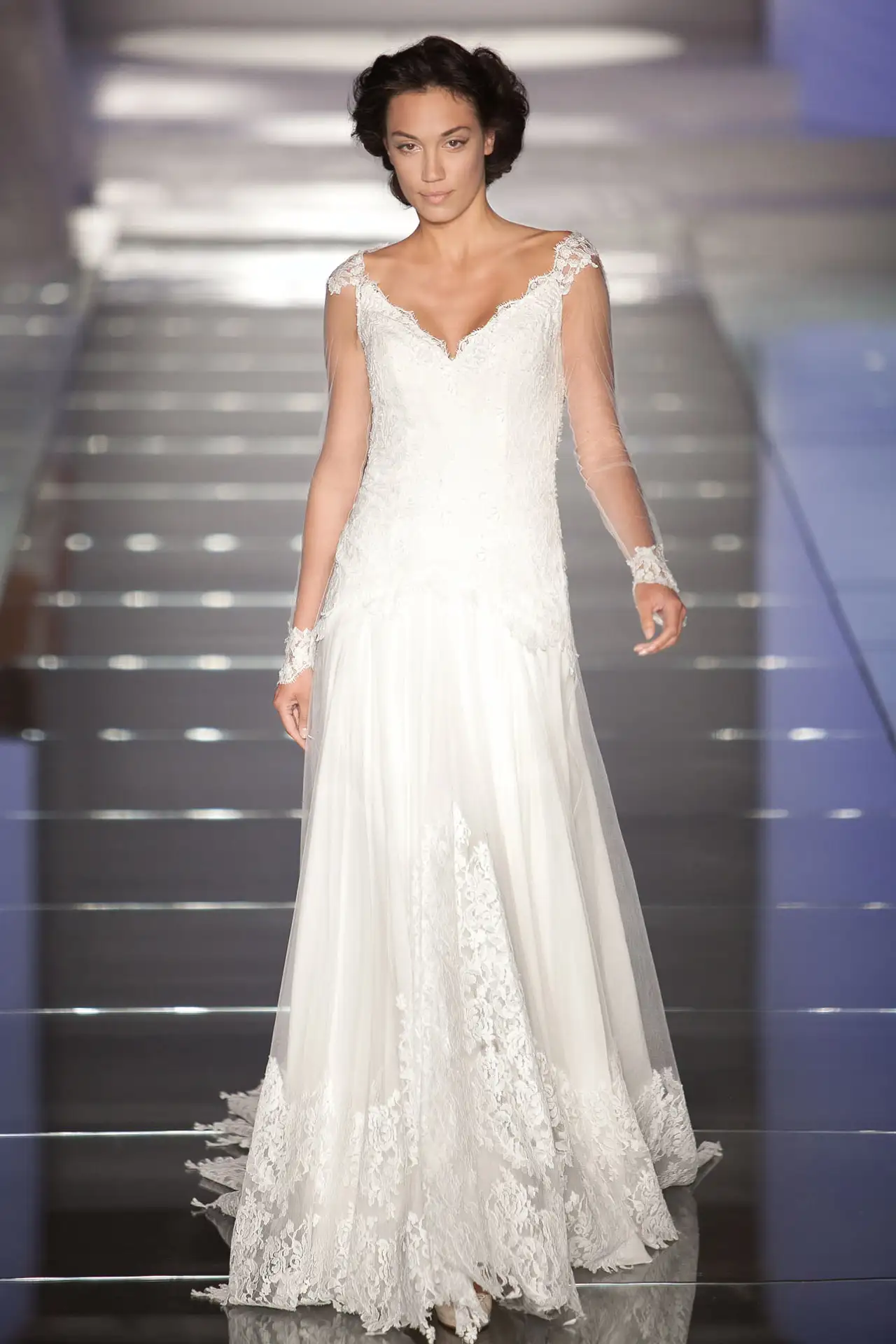 alessandra-rinaudo-ARAB15623IV_SIDNEY-Catwalk2015-moda-sposa-2015-113.webp