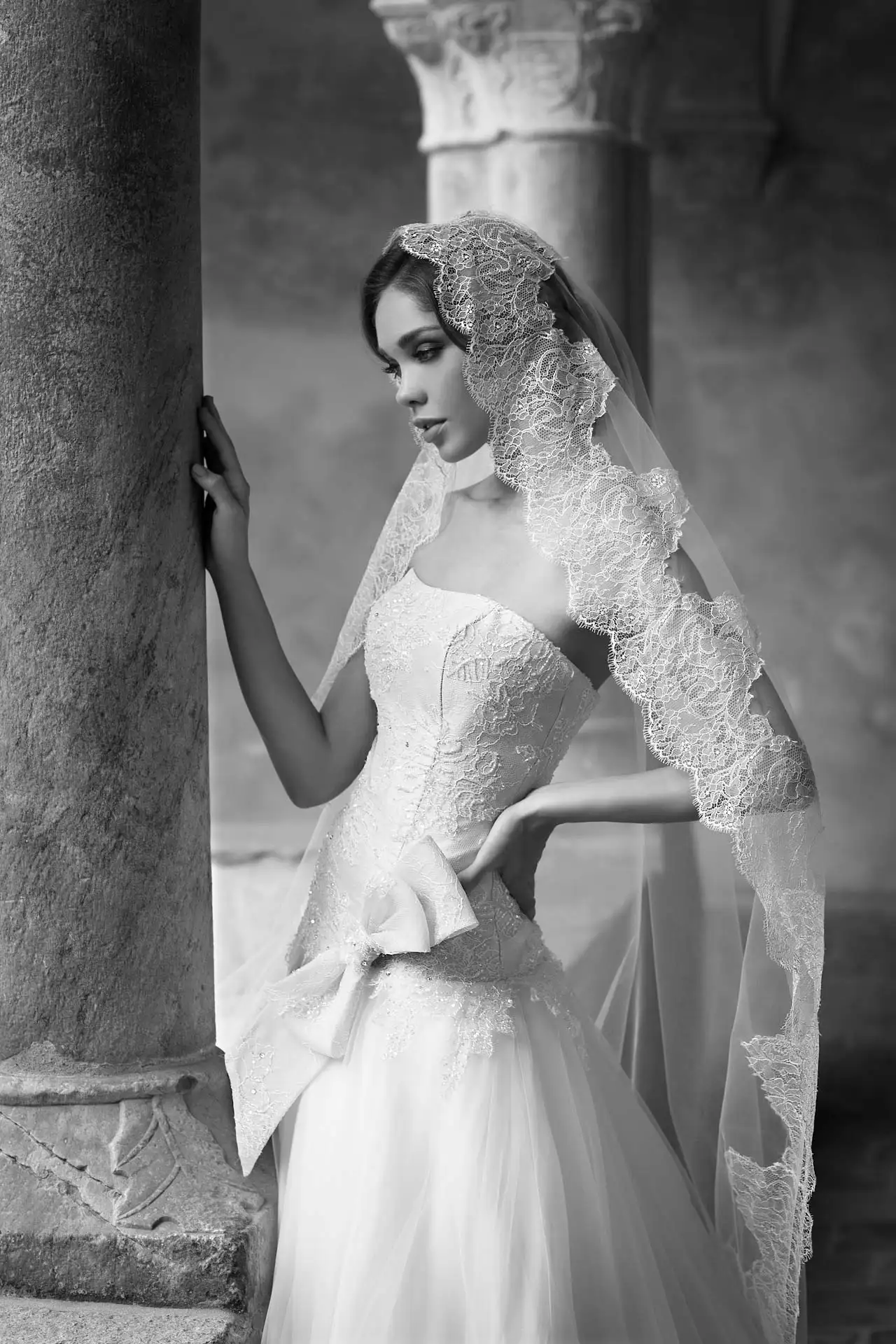 alessandra-rinaudo-ARAB15635SL-SUSAN-A-AR_CollezioneSposa2015-moda-sposa-2015-35.webp