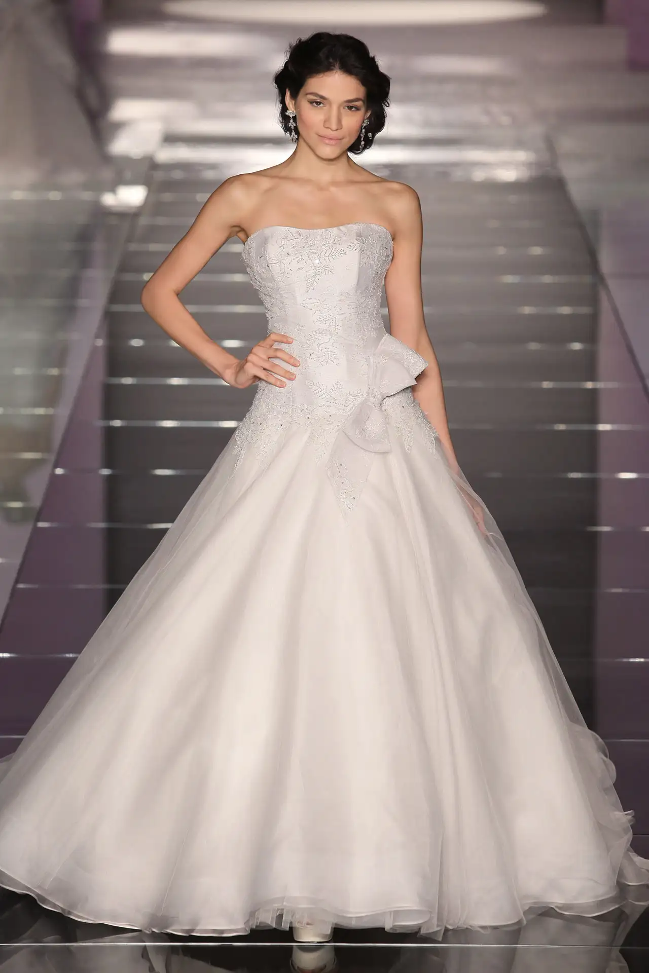 alessandra-rinaudo-ARAB15635SL-SUSAN-Catwalk2015-moda-sposa-2015-917.webp