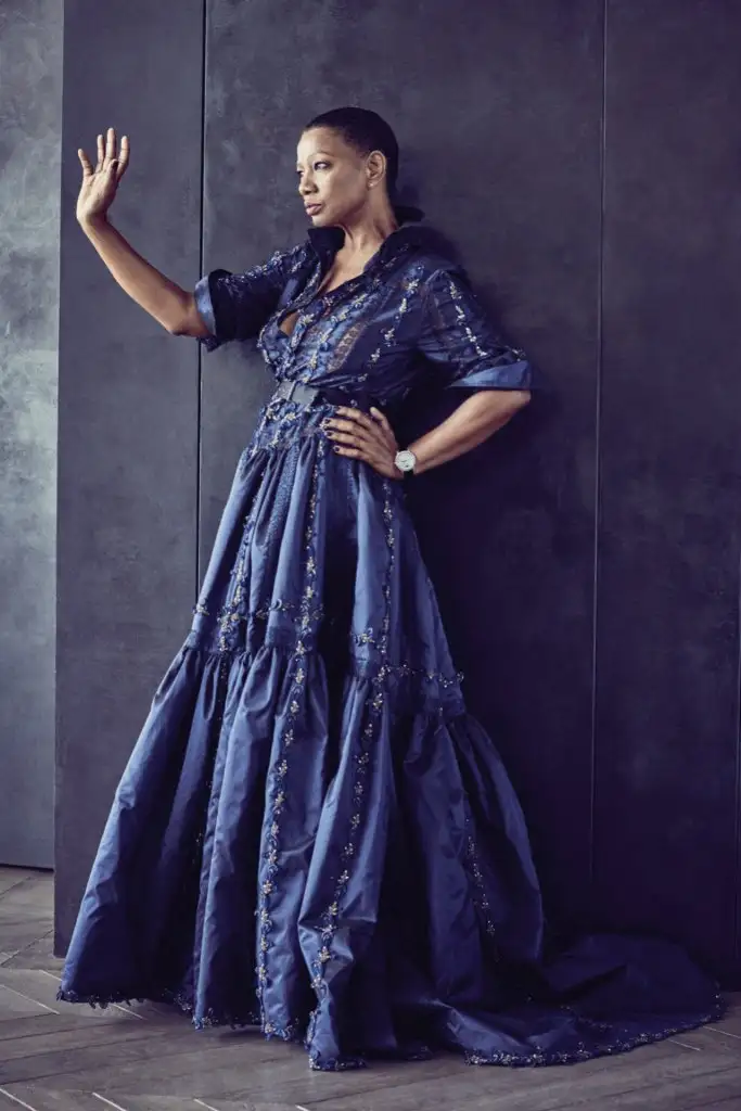 alexis-mabille-009-1366-1436432832.webp