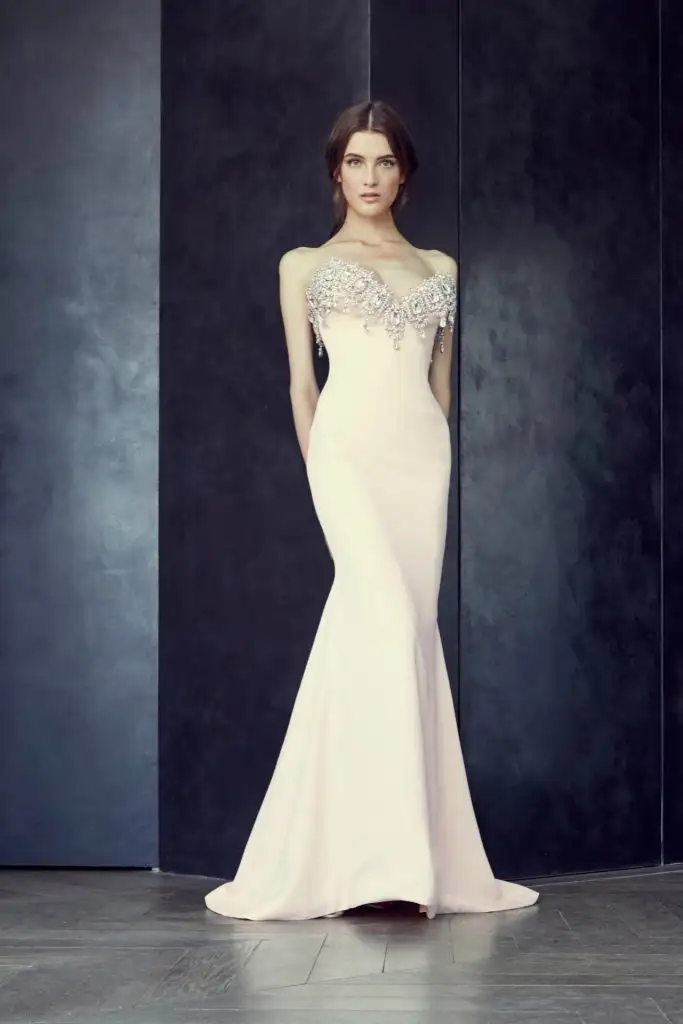 alexis-mabille-013-1366-1436432929.webp