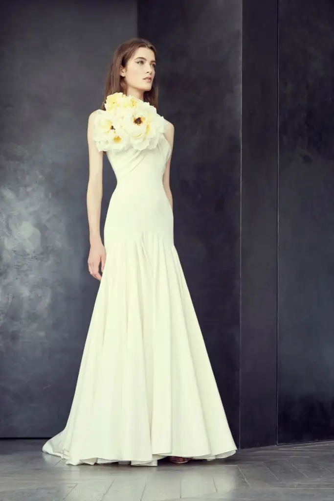 alexis-mabille-016-1366-1436433010.webp