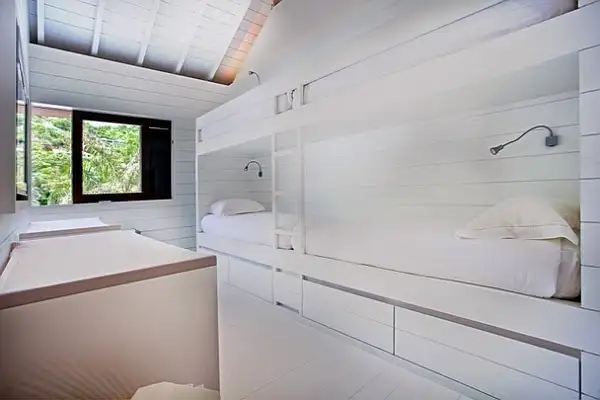 all-white-bunk-beds-bedroom.webp