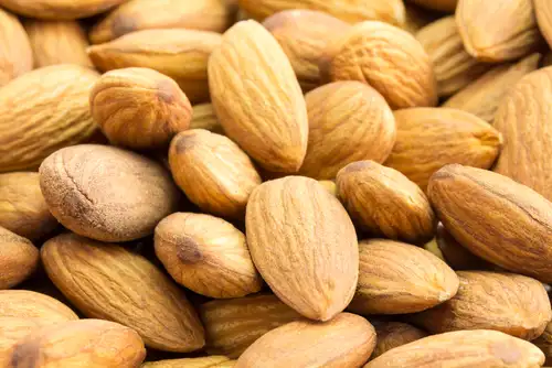 Almonds-tr.webp