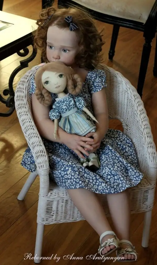 Aloenka-lg-1.webp