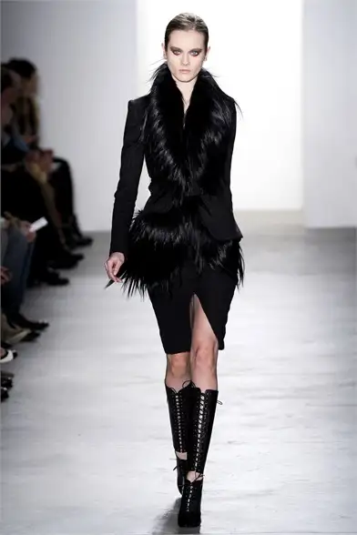 altuzarra_1_00010h-2010_02_17_12_50_05_149915.webp