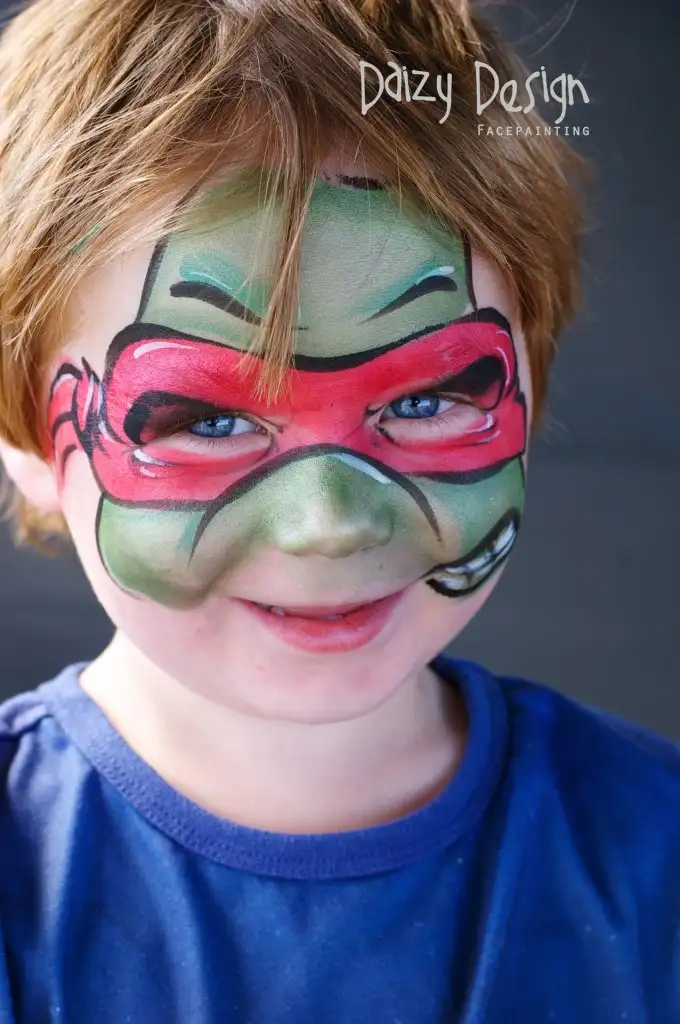 Amazing-DIY-Face-Painting-Ideas-14.webp