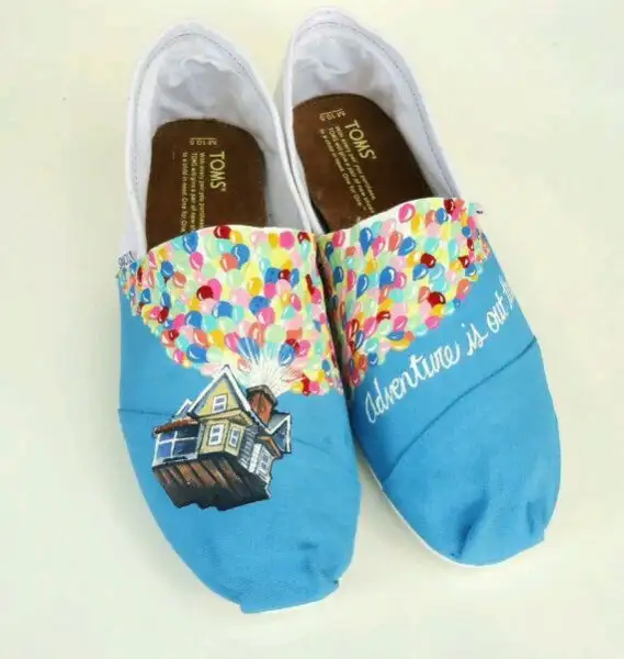 animasyon-temalı-espadrilles-ayakkabı-modeli.webp